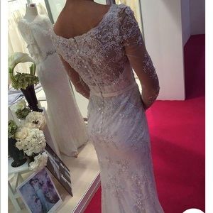 Wedding dress. Size 8.